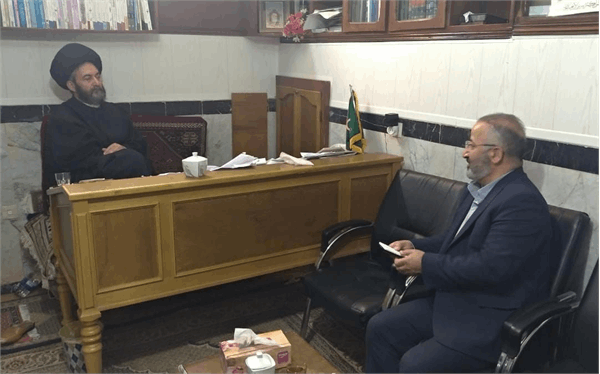 به مناسبت هفته ارتباطات، مدیرکل ارتباطات و فناوری اطلاعات استان اردبیل با نماینده ولی فقیه در استان دیدار کرد