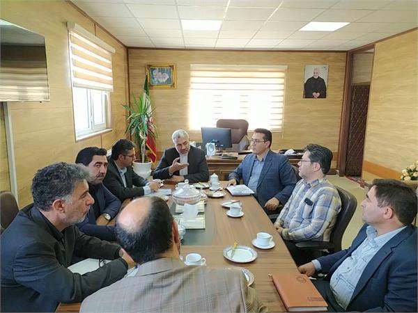 قرارداد پروژه ایجاد شبکه فیبر نوری خانگی توسط شهردار نیر امضا شد.